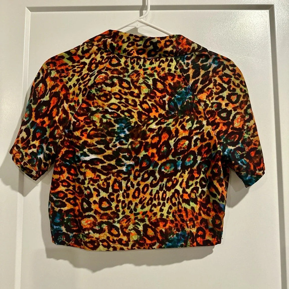 Urban Outfitters Colorful Leopard Print Cropped Top XS - Picture 3 of 5
